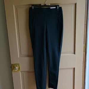 Elle Black Ankle Cropped Pants with Sleek Stretchy Fabric